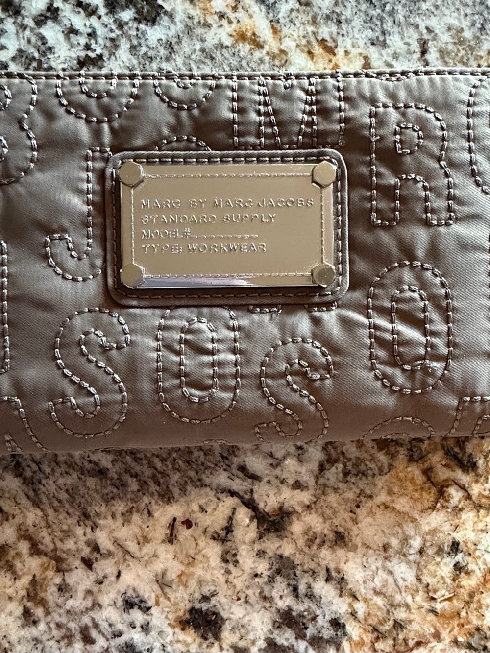 Marc by Marc Jacobs Quilted Taupe Zip Wallet with Logo Plaque - Picture 2 of 15